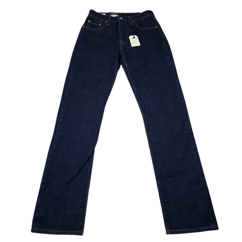 Dark wash Levi’s 501